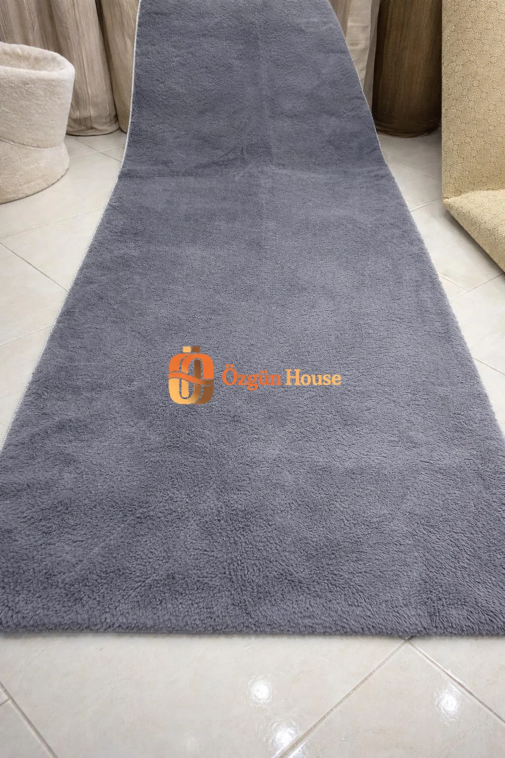 Premium Gri Kaz Tüyü Peluş görsel 2